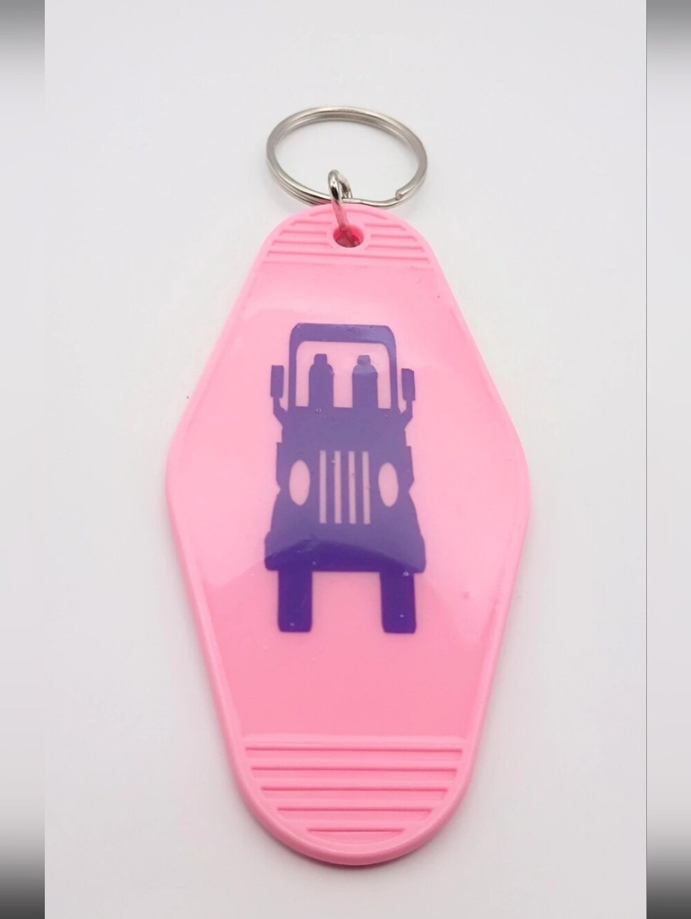 Motel Keychain Custom Retro Style Pink And Purple Jeep Keyring Bag Charm